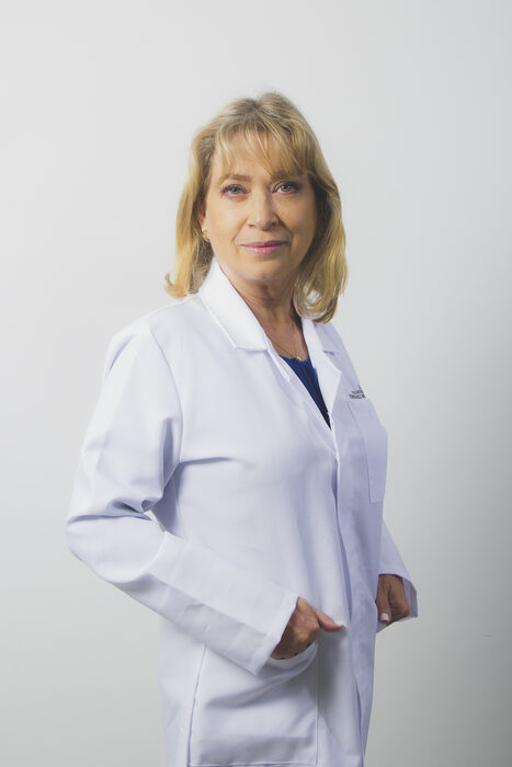 Dra. Yasmina de la Mano